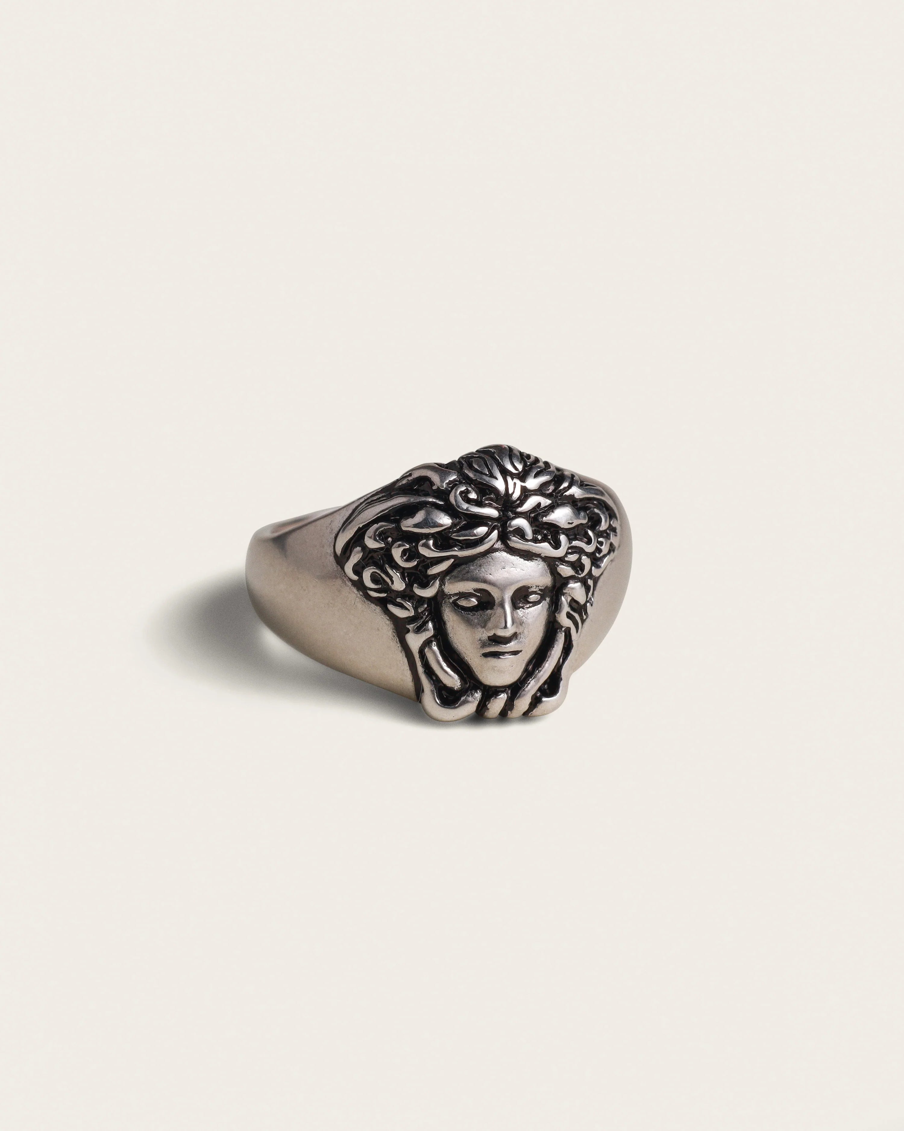 UNTOLD TRUTH / MEDUSA RING
