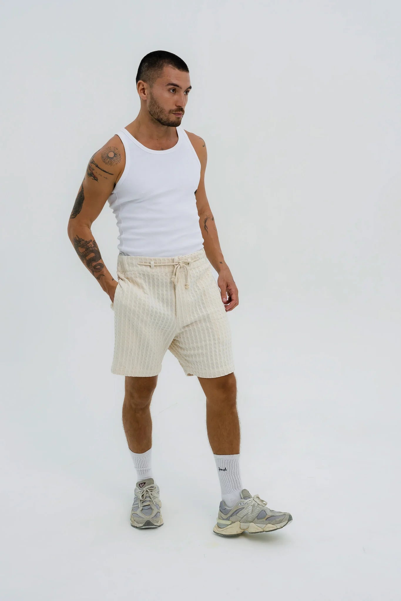 TWILM / EMBOSSED TAILORED SHORTS