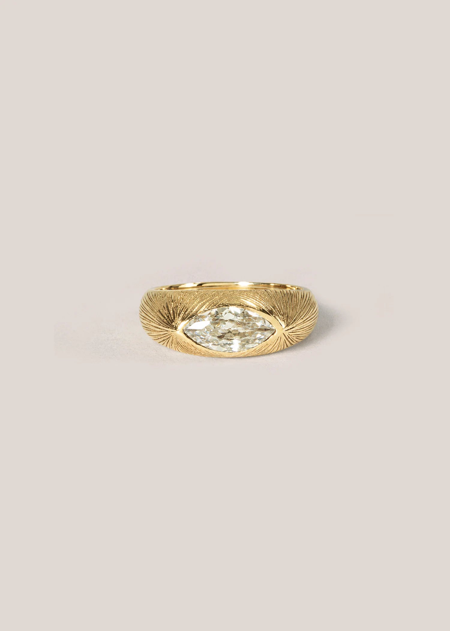 IZA JEWELRY / DEMI LUMAE RING