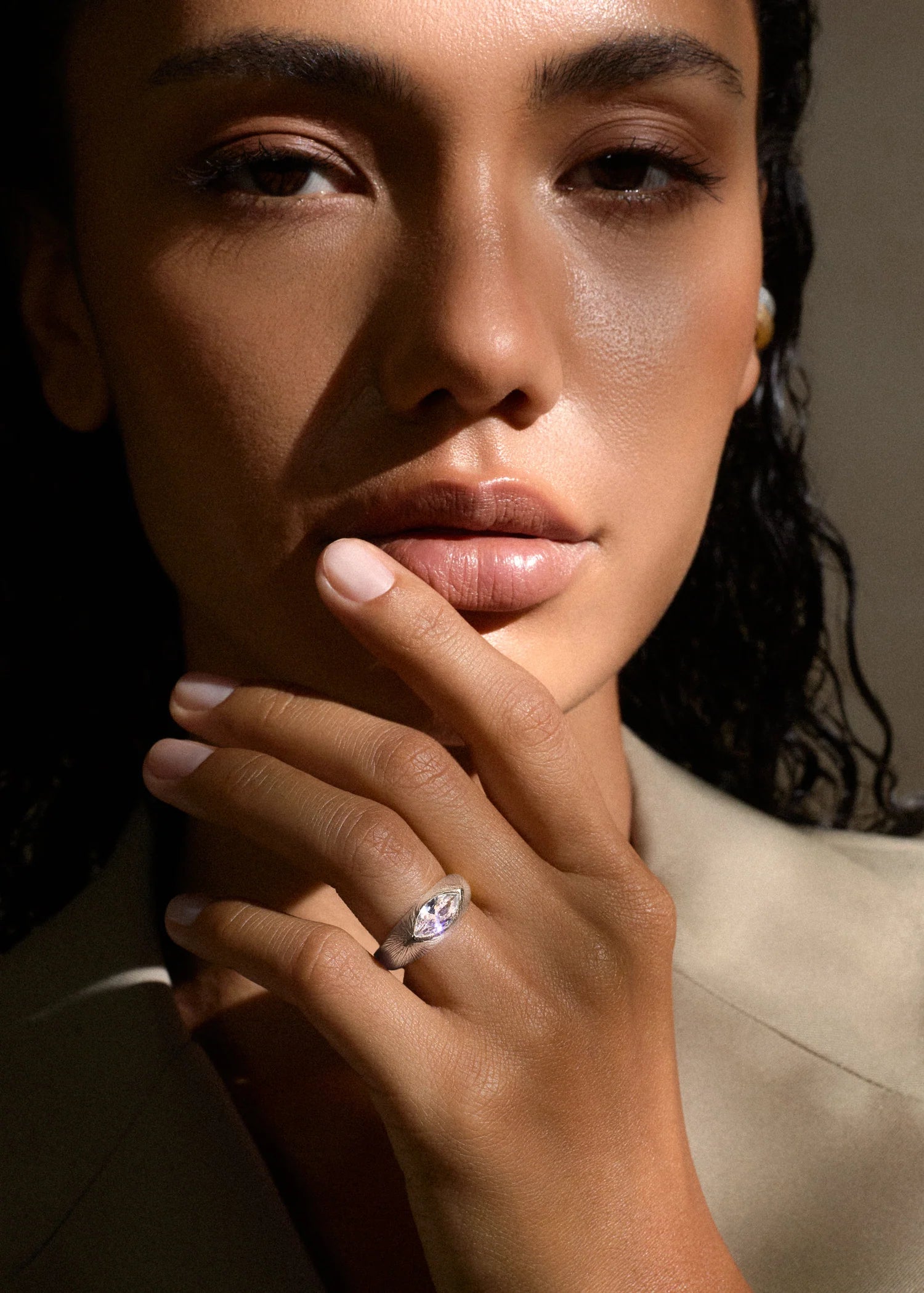 IZA JEWELRY / DEMI LUMAE RING
