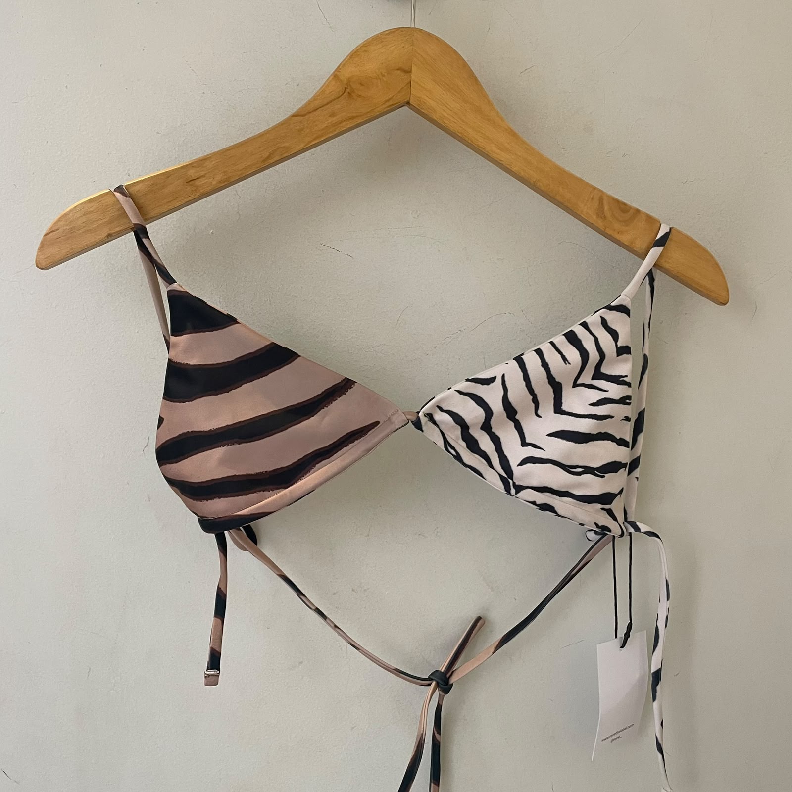LALU / ZAFRIA TOP
