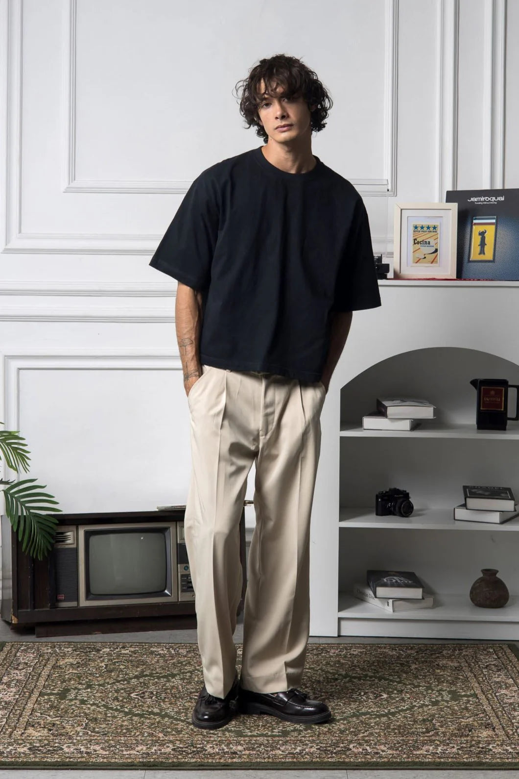 LOST IN NOWHERE / SESEH PLEATED PANTS